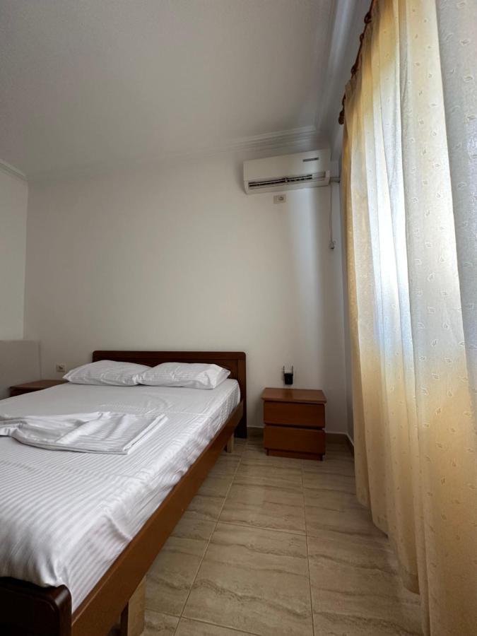 Sun And Sea Apartment Saranda Exterior photo